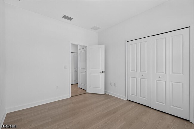 Building Photo - 9156 Leatherwood Loop