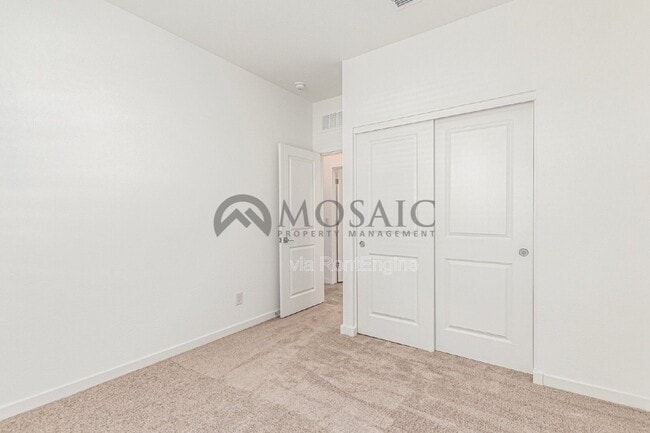 Building Photo - 8821 W Agora Ln