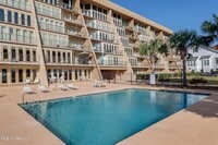 Building Photo - 520 Beach Blvd