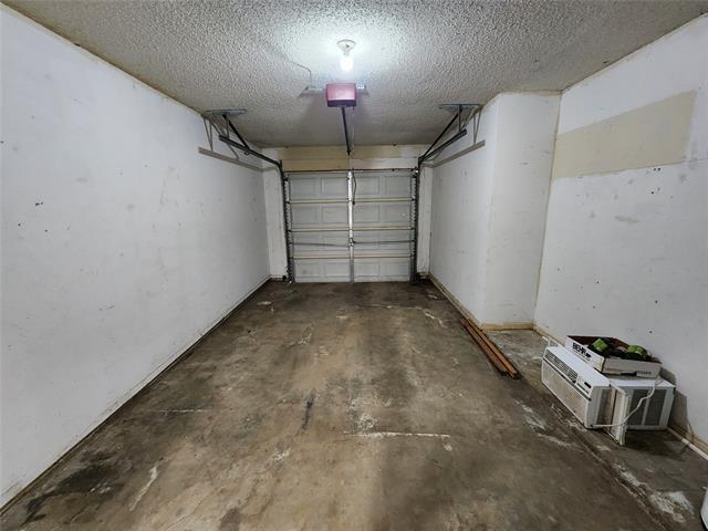 Building Photo - 315 N Burleson Blvd