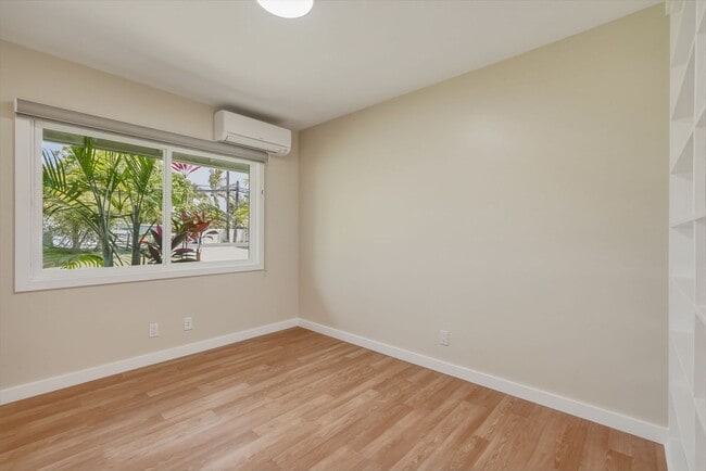 Building Photo - 260 Kailua Rd