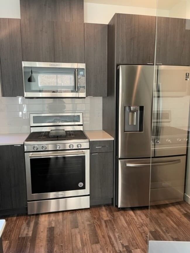 Building Photo - $500 off 1st month! Stunning Lake City Tow...
