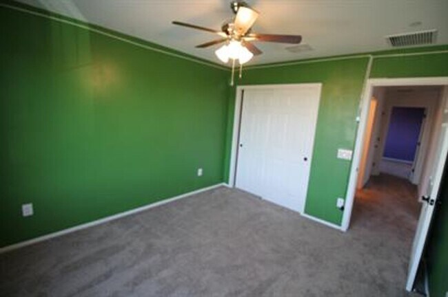 Building Photo - STUNNING 4-Bedroom + Den Home in Gladden Farms!!!!! SOLAR PANELS!!!