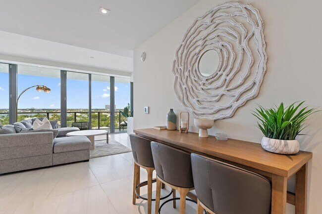 Building Photo - 3100 N Ocean Dr