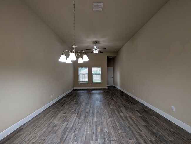 Building Photo - 1227 Old FM 306