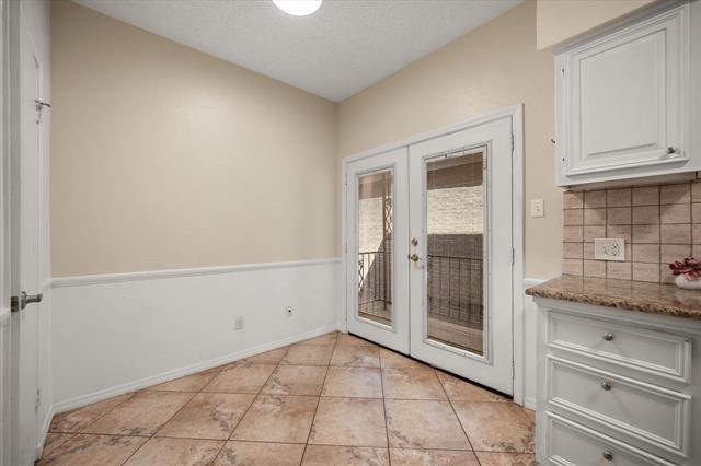 Building Photo - 4420 Harlanwood Dr