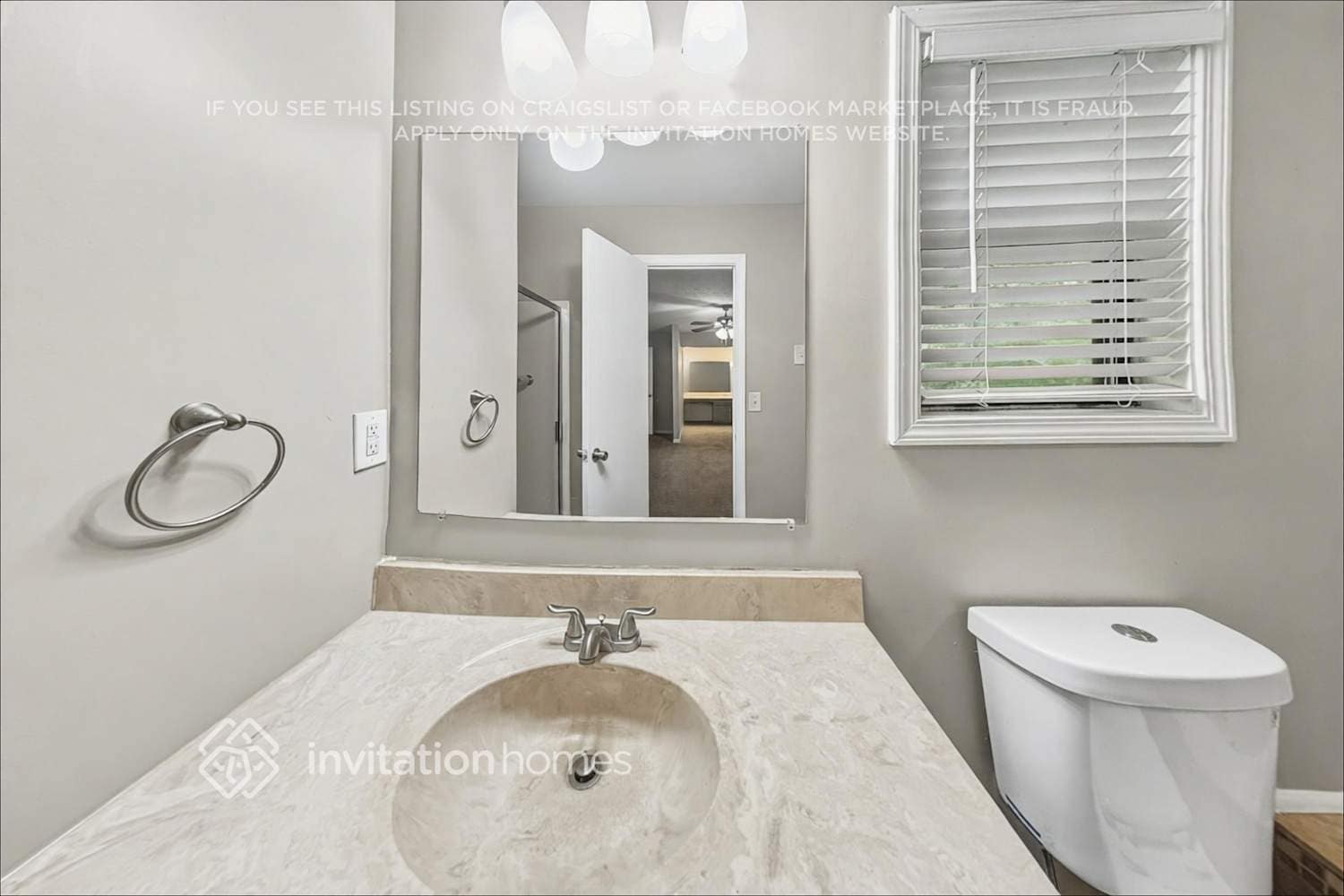 Building Photo - 6572 Oakwood Dr