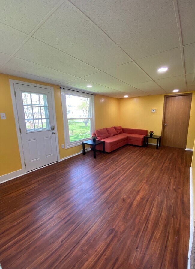 Building Photo - 357 Water St