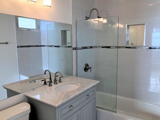 Building Photo - 3758 Tuller Ave