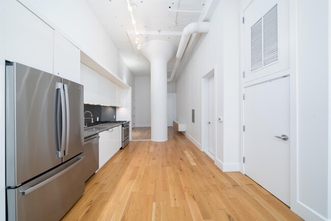 Building Photo - 50 Dey St
