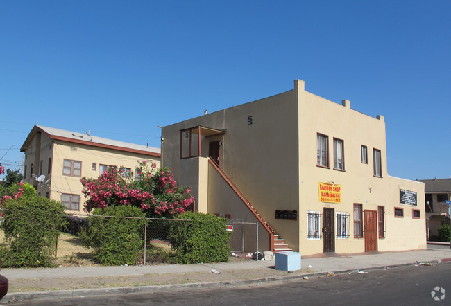 Building Photo - 9701 Grandee Ave