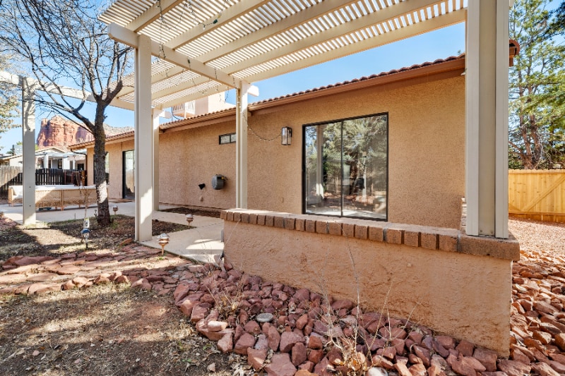 Building Photo - 115 Canyon Diablo Rd