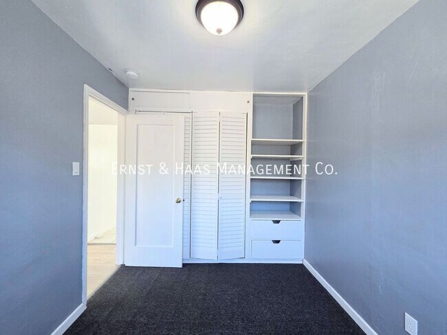 Building Photo - 6611 San Luis St