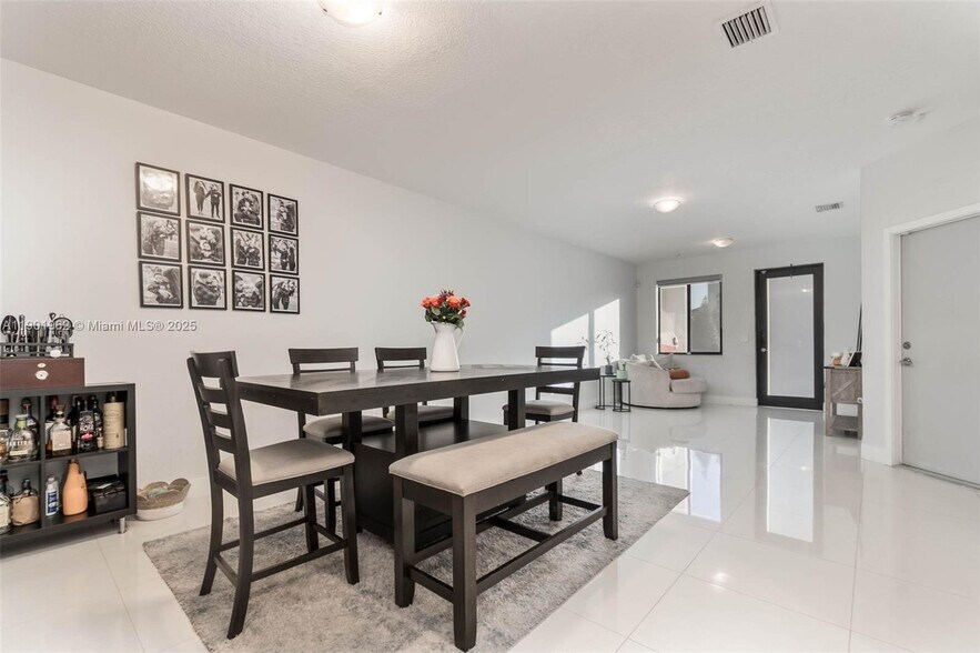 Building Photo - 2430 SW 145th Pl