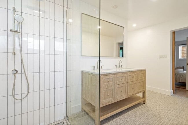 Building Photo - Sun-Filled Furnished Sausalito Home with Sweeping Bay Views