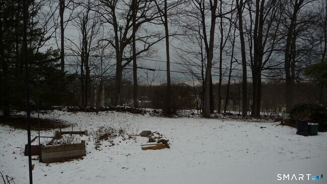 Building Photo - 11 Little River Ln