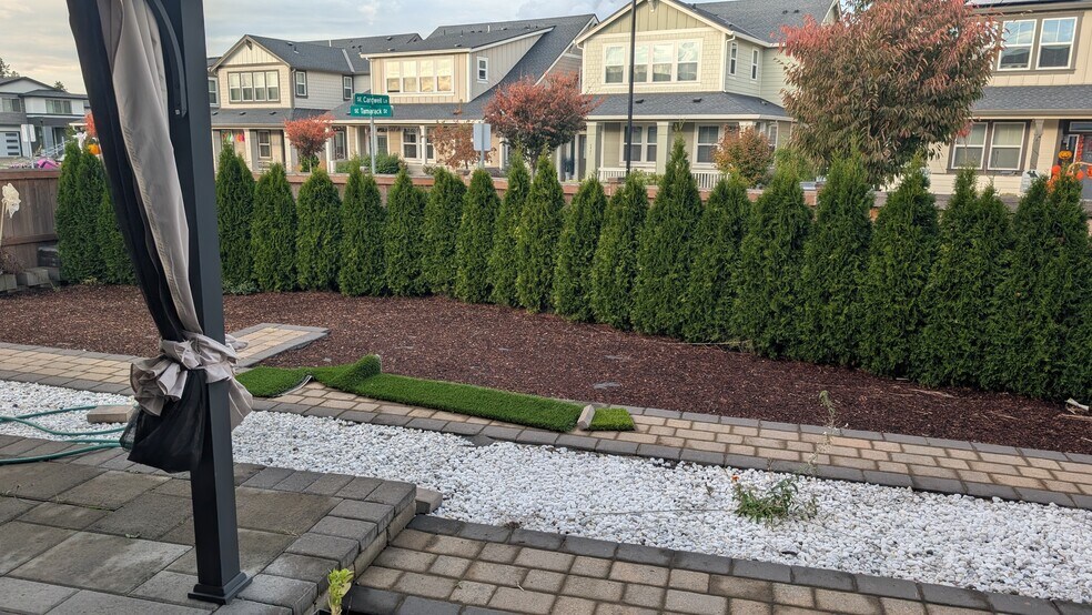 Building Photo - 3923 SE 70th Ave