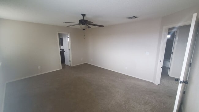 Building Photo - HOME FOR RENT ON THE EASTSIDE