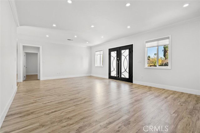 Building Photo - 7911 Fulton Ave