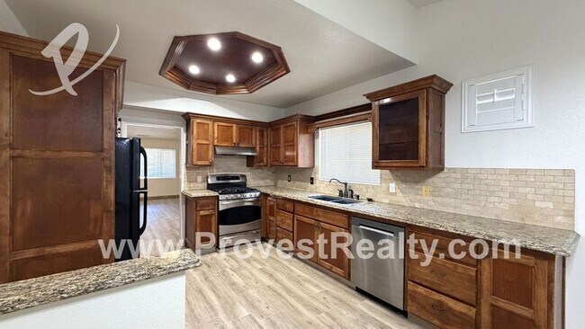 Building Photo - 13675 Ruby Cir
