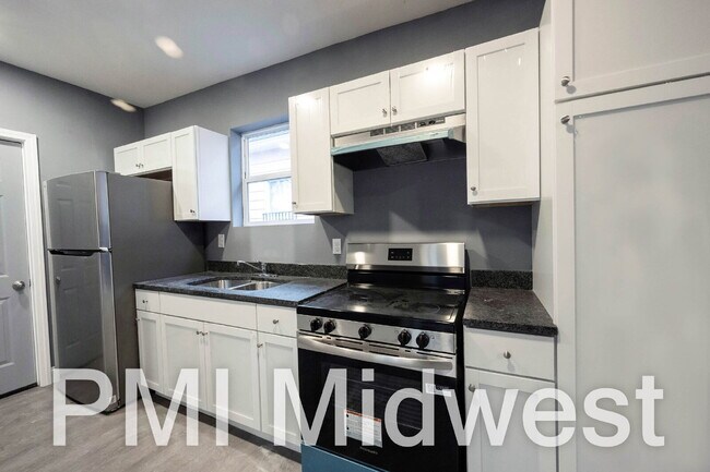 Building Photo - "Charming 2-Bed, 2-Bath Duplex at 119 North Colorado Ave – Your Cozy 1008 Sq Ft Home Awaits!"