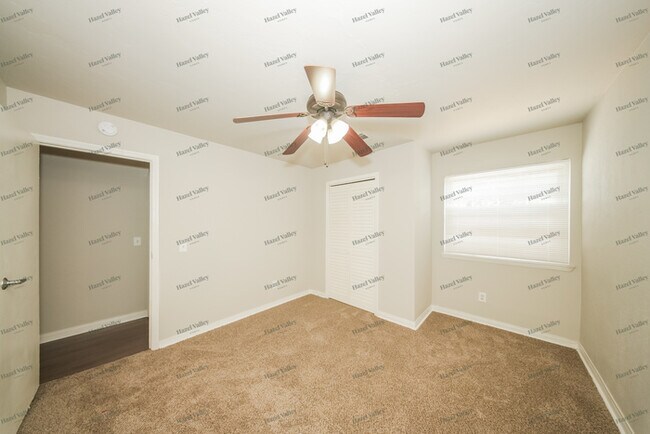 Building Photo - 2749 Indian Creek Blvd