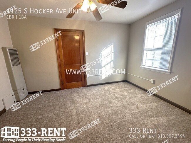 Building Photo - 1125 S Hocker Ave