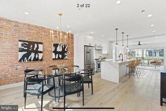 Building Photo - 625 Quebec Place NW