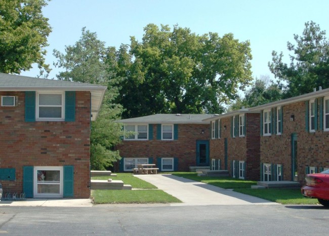 Primary Photo - Pointe West