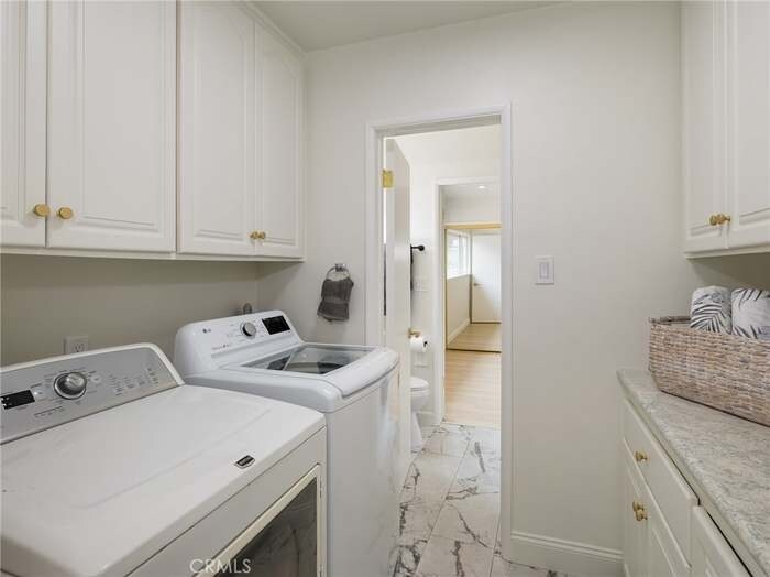 Building Photo - 5244 W 137th Pl