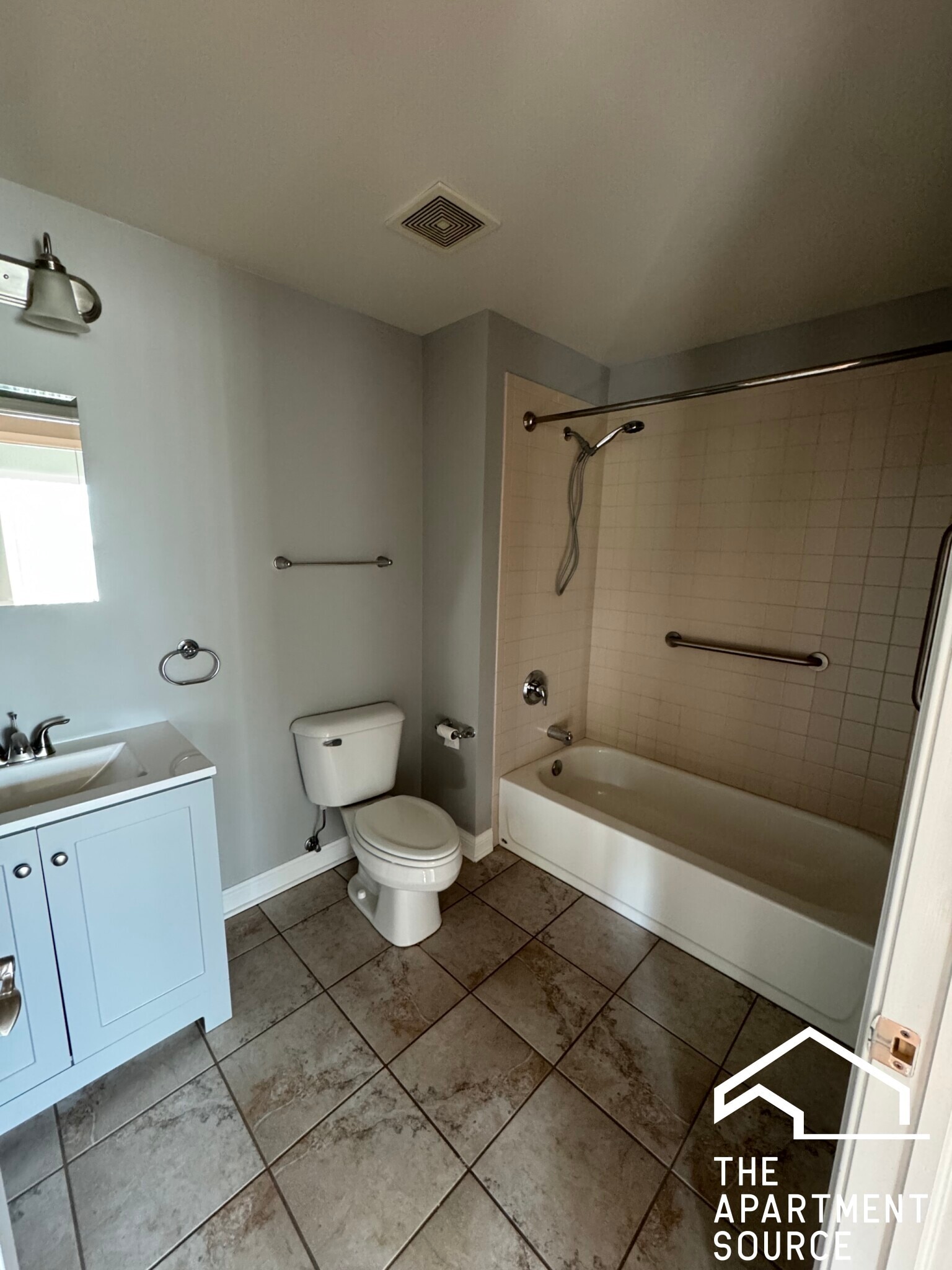 Building Photo - 3400 N Old Arlington Heights Rd