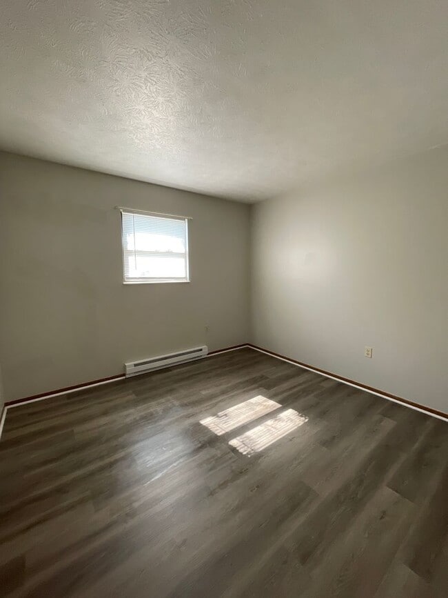 Building Photo - 209 N Madison Rd