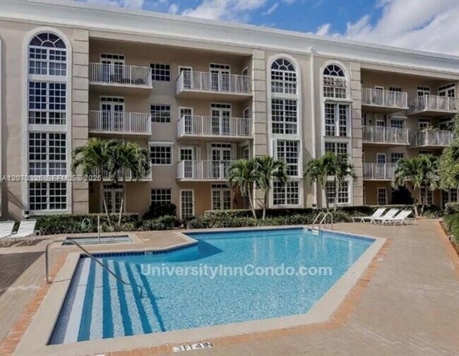 Building Photo - 1280 S Alhambra Cir