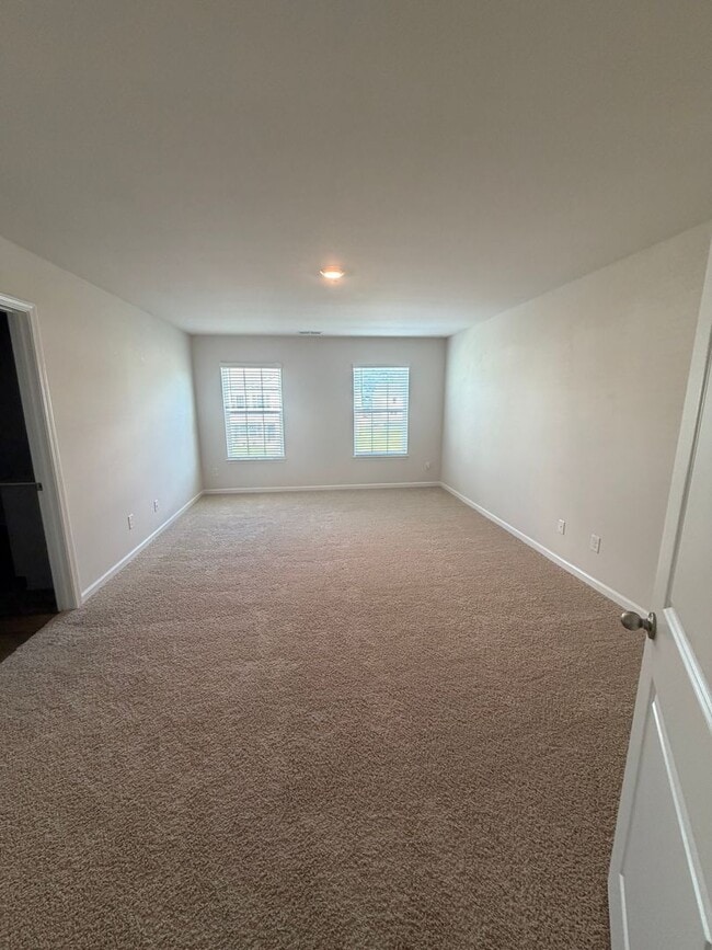Building Photo - Spacious New Construction Home with 5 Bedrooms, 3 Full Baths