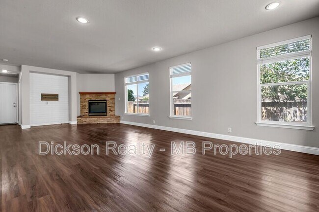 Building Photo - 7117 Heatherwood Dr