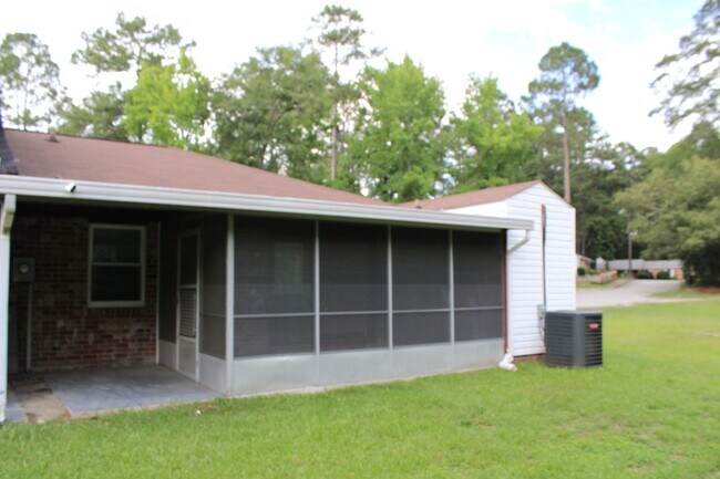 Building Photo - 2248 Winston Way