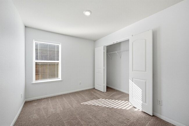 Building Photo - 340 Barrel Cactus Dr