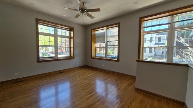 Building Photo - 1801 W Thomas St