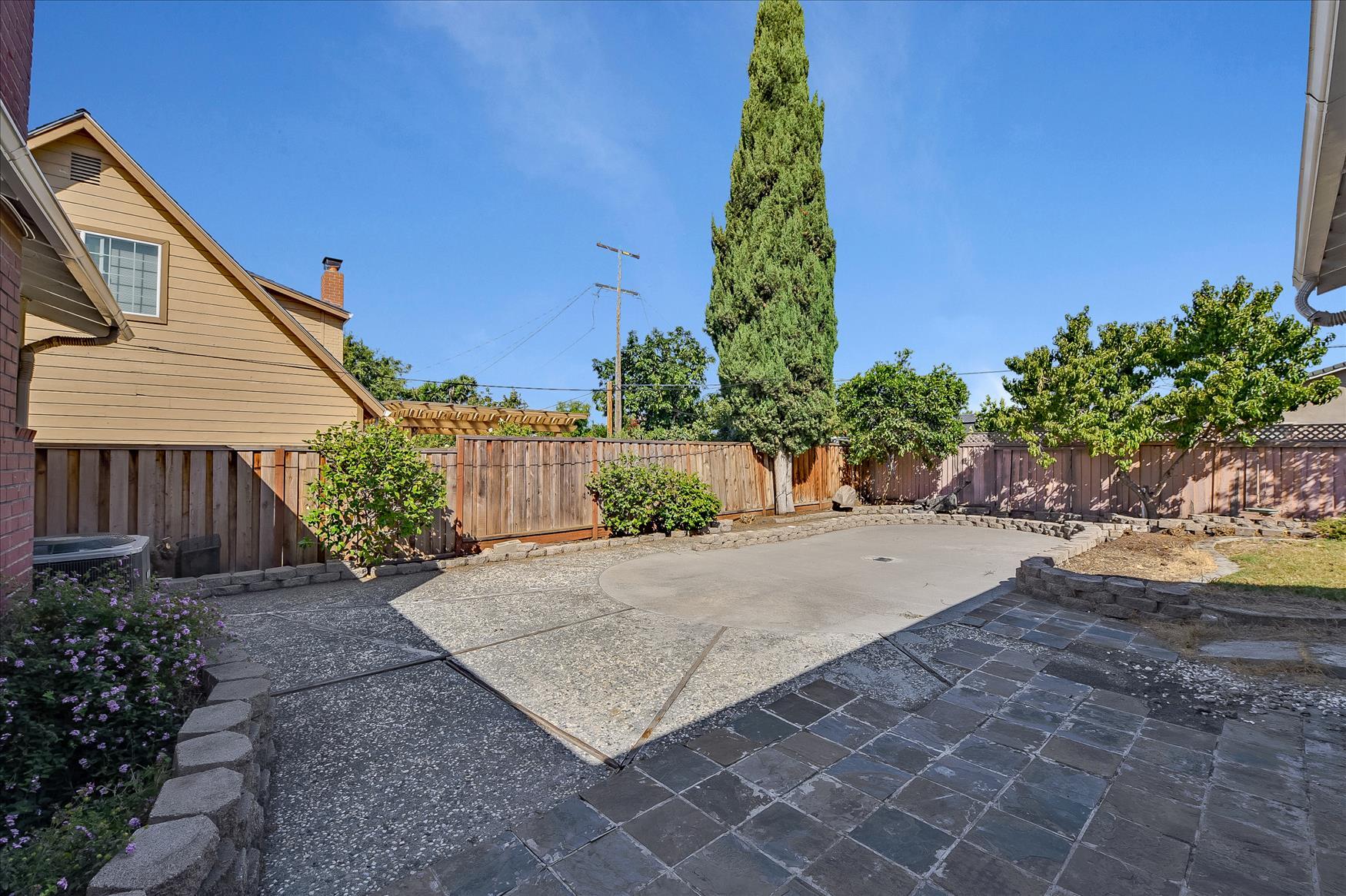 Building Photo - 2651 Poplarwood Way