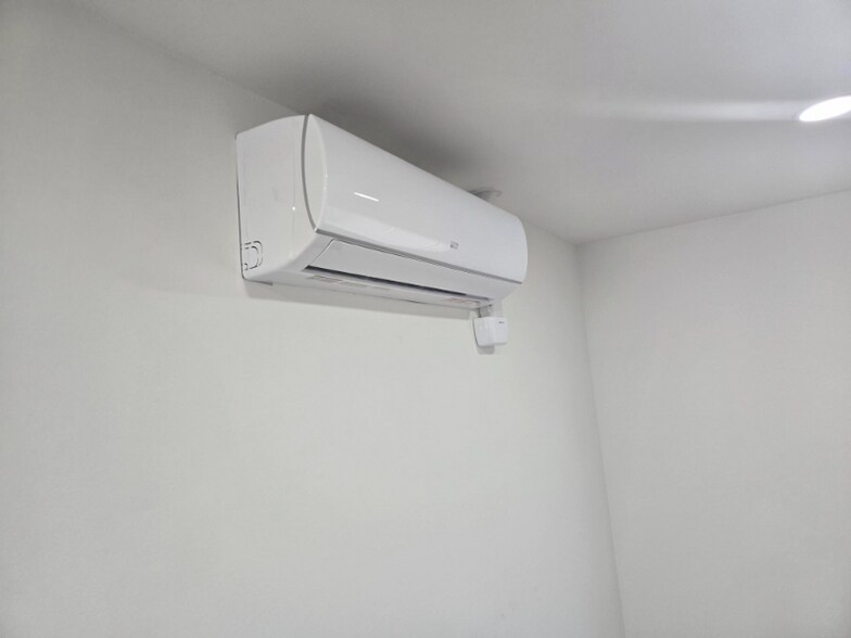 Building Photo - 14906 Lemoli Ave