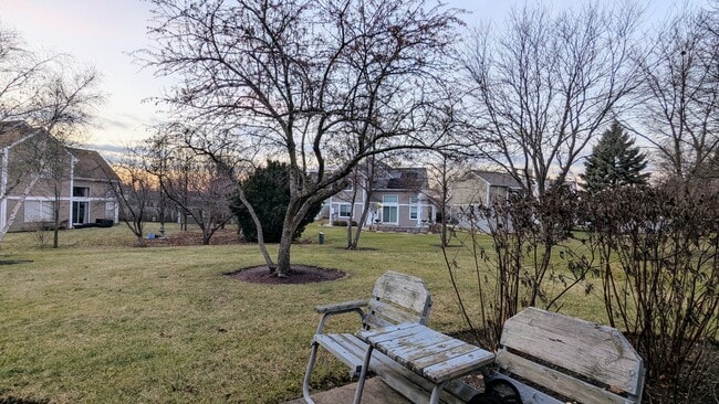 Building Photo - 1628 Columbia Cir