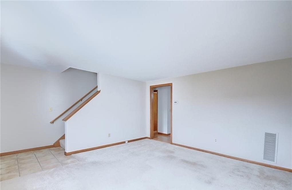 Building Photo - 13 Allspice Ln