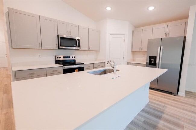 Building Photo - 4124 River Beacon Blvd