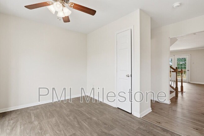 Building Photo - 6581 Ewald Ct