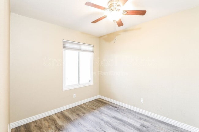 Building Photo - 2412 Pecan St