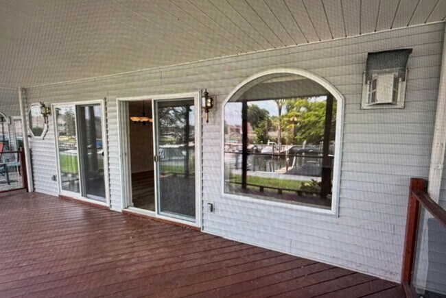 Building Photo - 37810 Jefferson Ave
