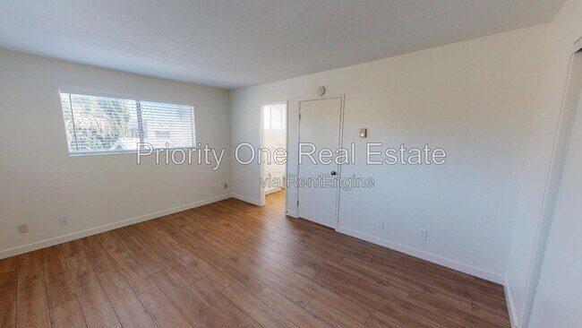 Building Photo - 4476 33rd Pl