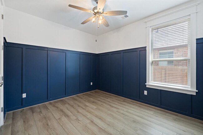 Building Photo - 22609 Bristlegrass Ln