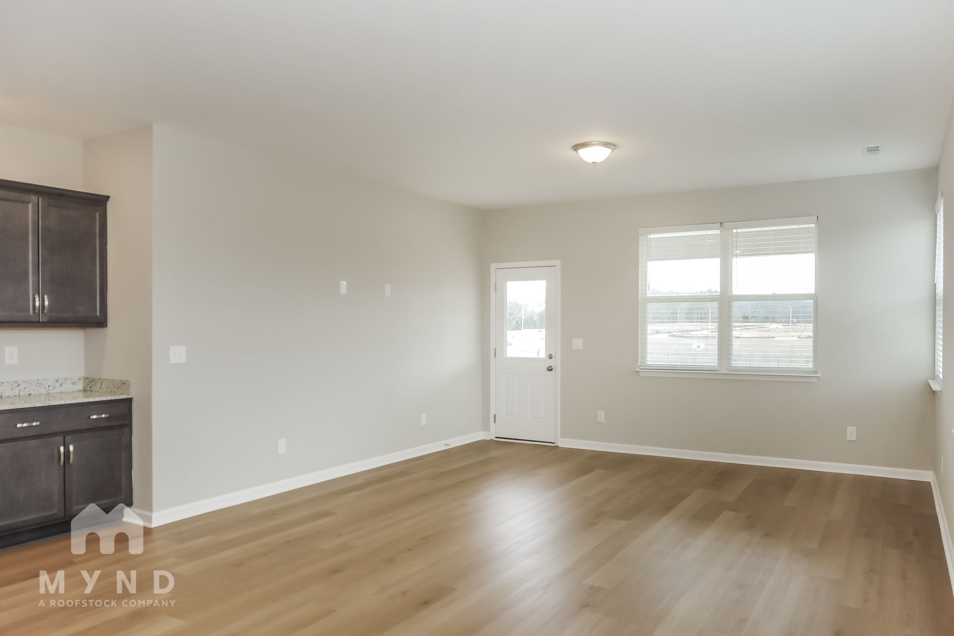 Building Photo - 105 Starview Ct