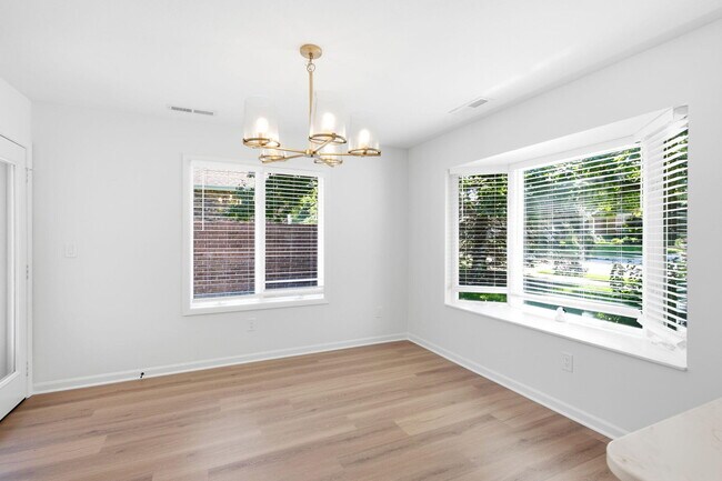 Building Photo - 3711 Shadow Glen Ct